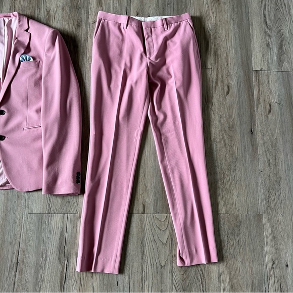 Simons Pink Slim-Fit Suit for a Contemporary Look - Picture 4 of 12